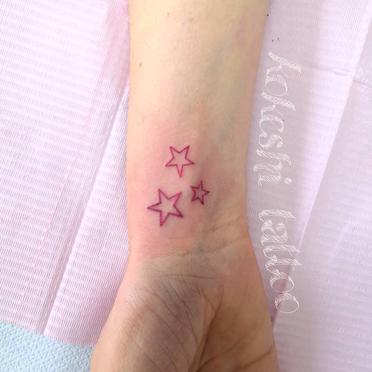 83 Amazing and Distinctive Star tattoos for Wrist | Psycho Tats