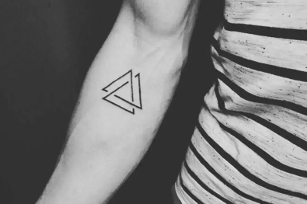 The Valknut: History, Symbolism, and Meaning