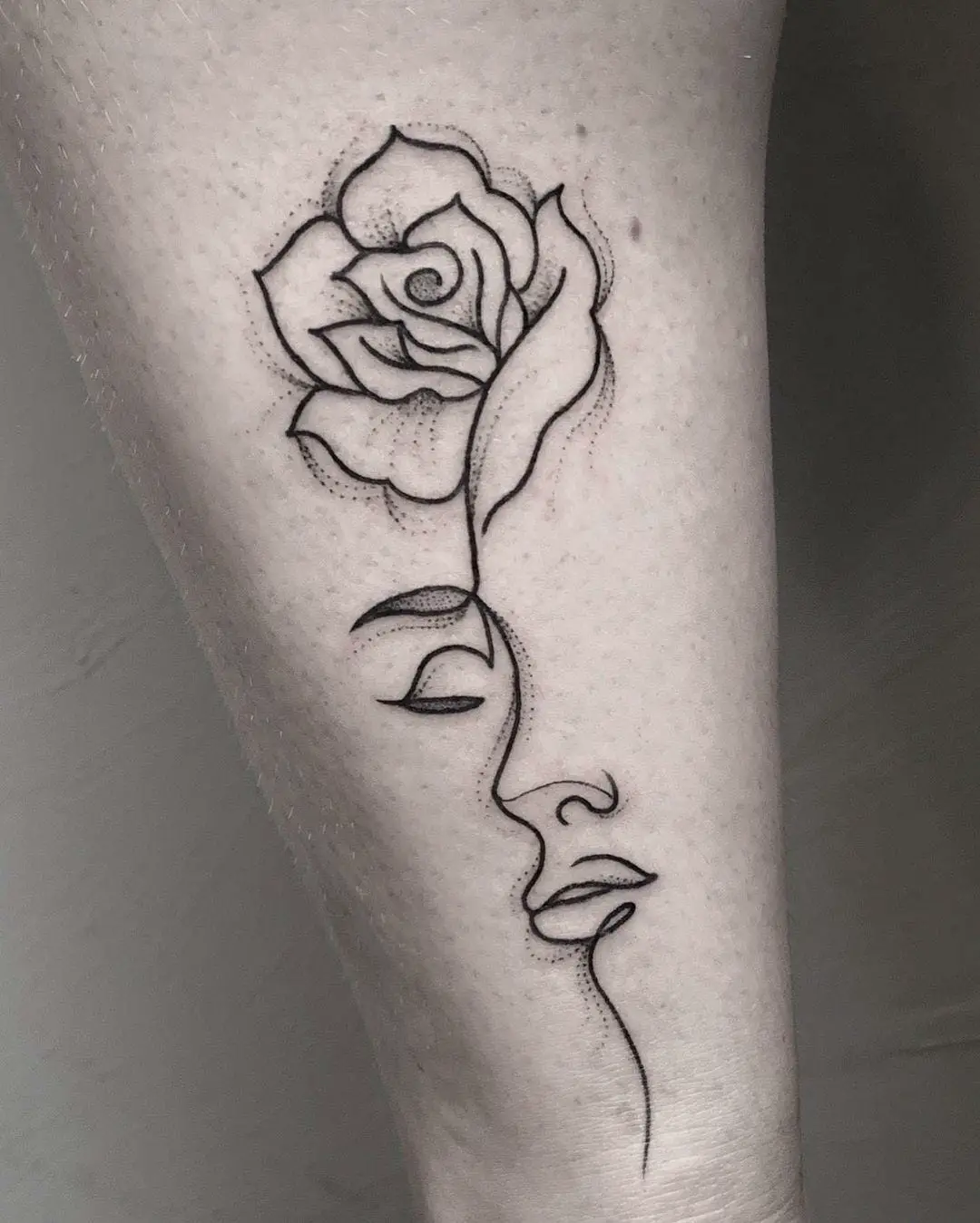 Rose tattoo by Pol Tattoo | Photo 24039