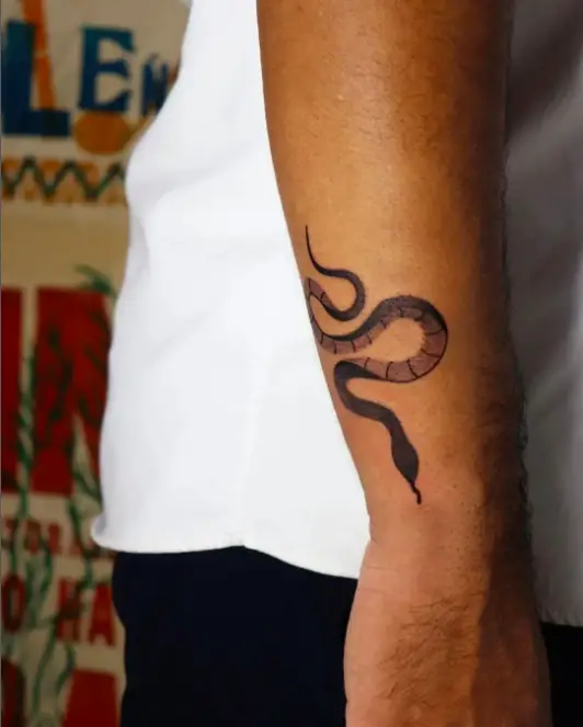 best Wrist snake tattoos