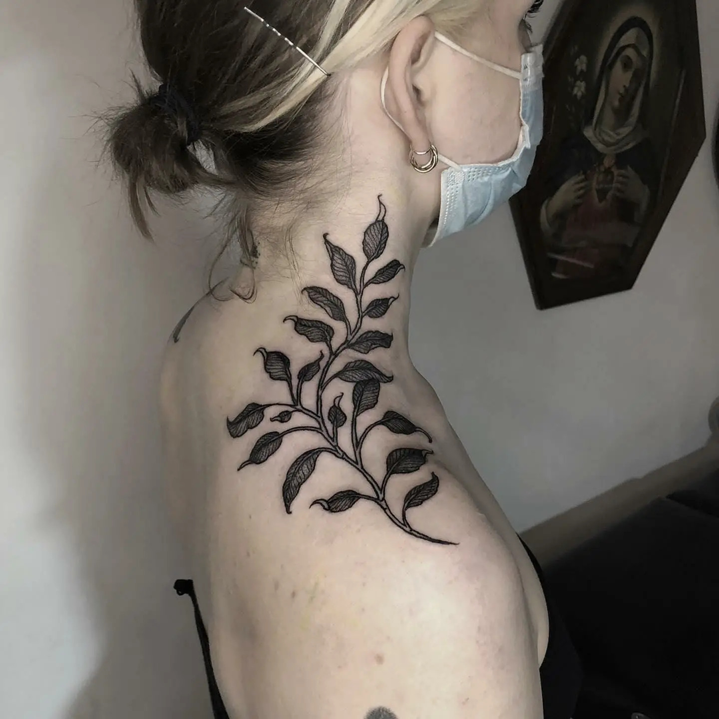 Vine Shoulder Tattoos- 27 Elegant Tattoos For Women