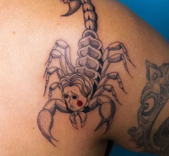 22 Scorpion Chest Tattoo Designs | Psycho Tats