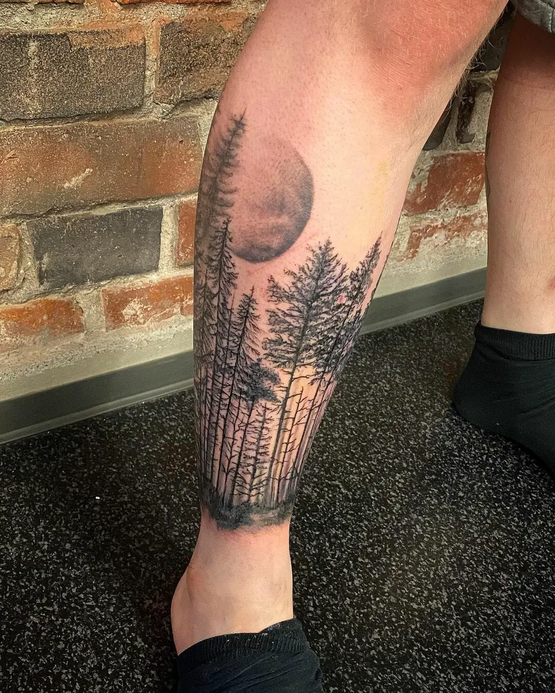 tree tattoos for leg
